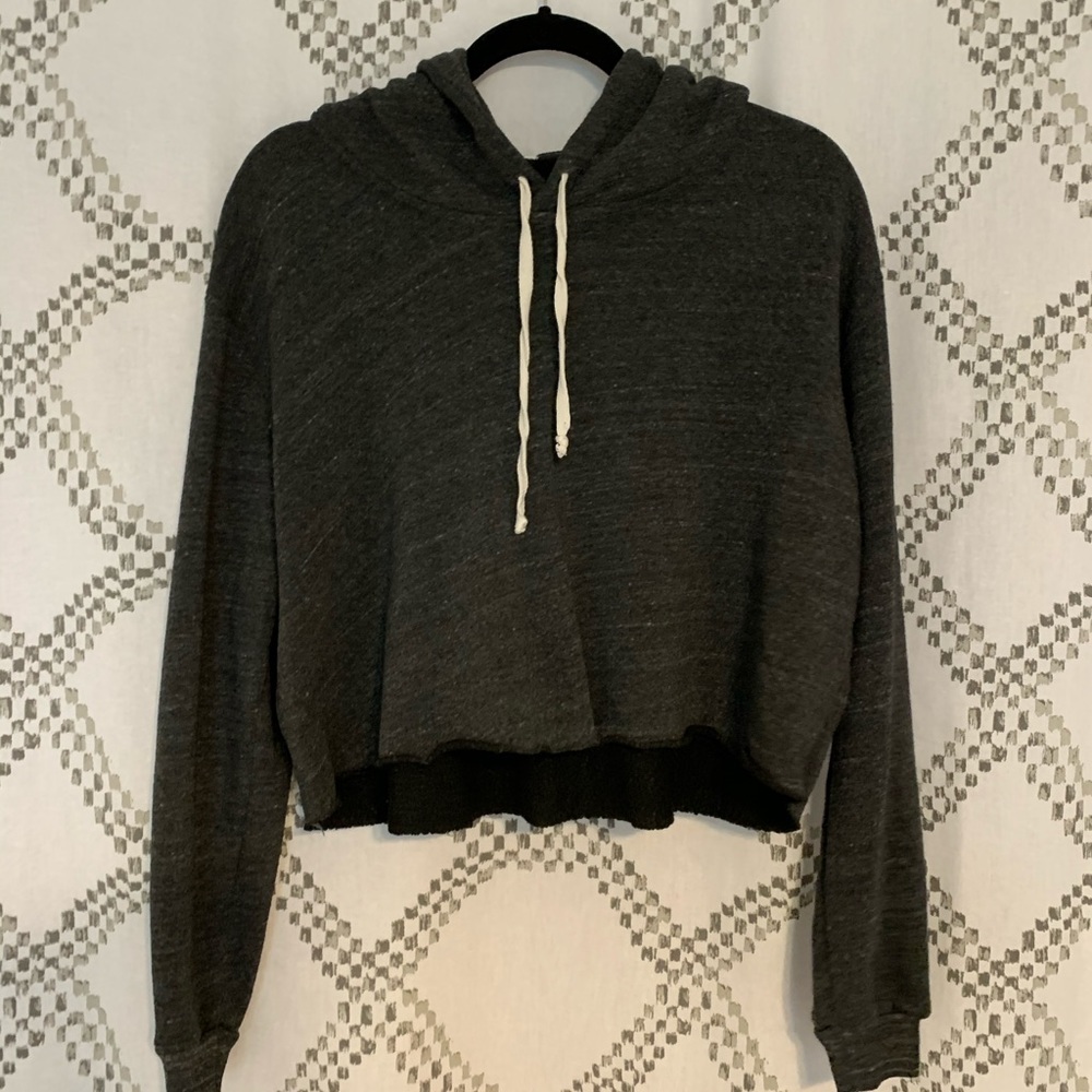 Cropped hoodie